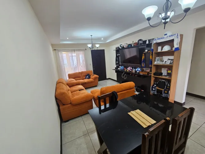 Casa en residencial en Tres Ríos